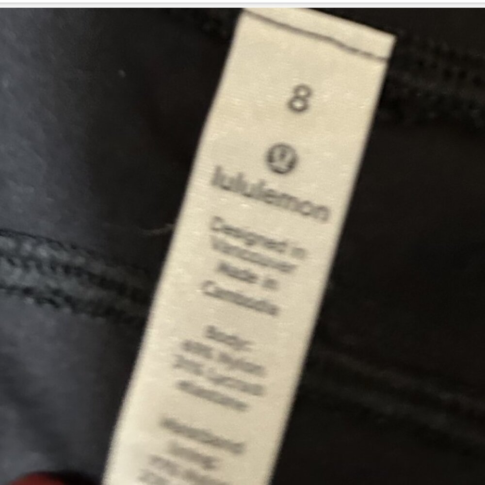 Lululemon Rainbow reflective SW tights size 8 - Picture 5 of 5